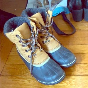Sorel Boots! (Worn only 2 times!)